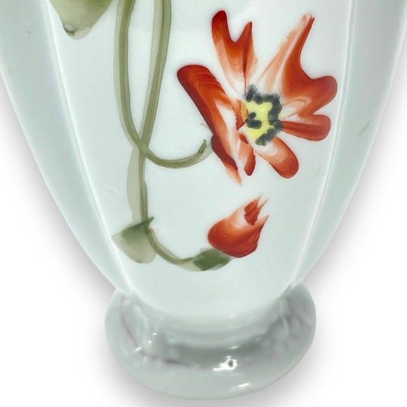 Nippon Hand-Painted Porcelian 2 Handle Vase Floral Lake  Pattern & Gold Trim - Picture 10 of 11